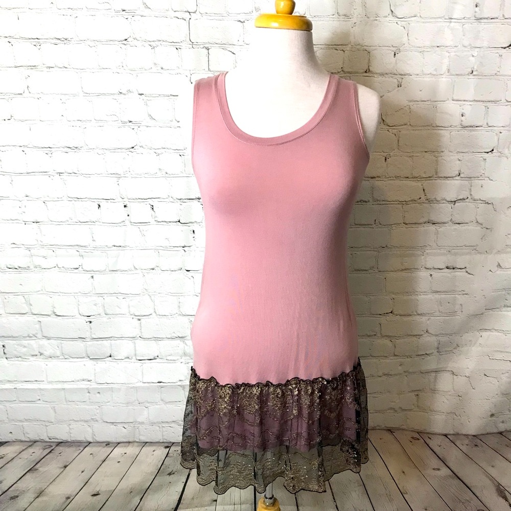 LOGO tank with lace trim